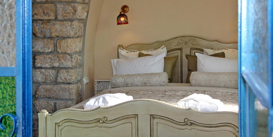 Beit Ha'Omanim Hotel Сафед Екстериор снимка