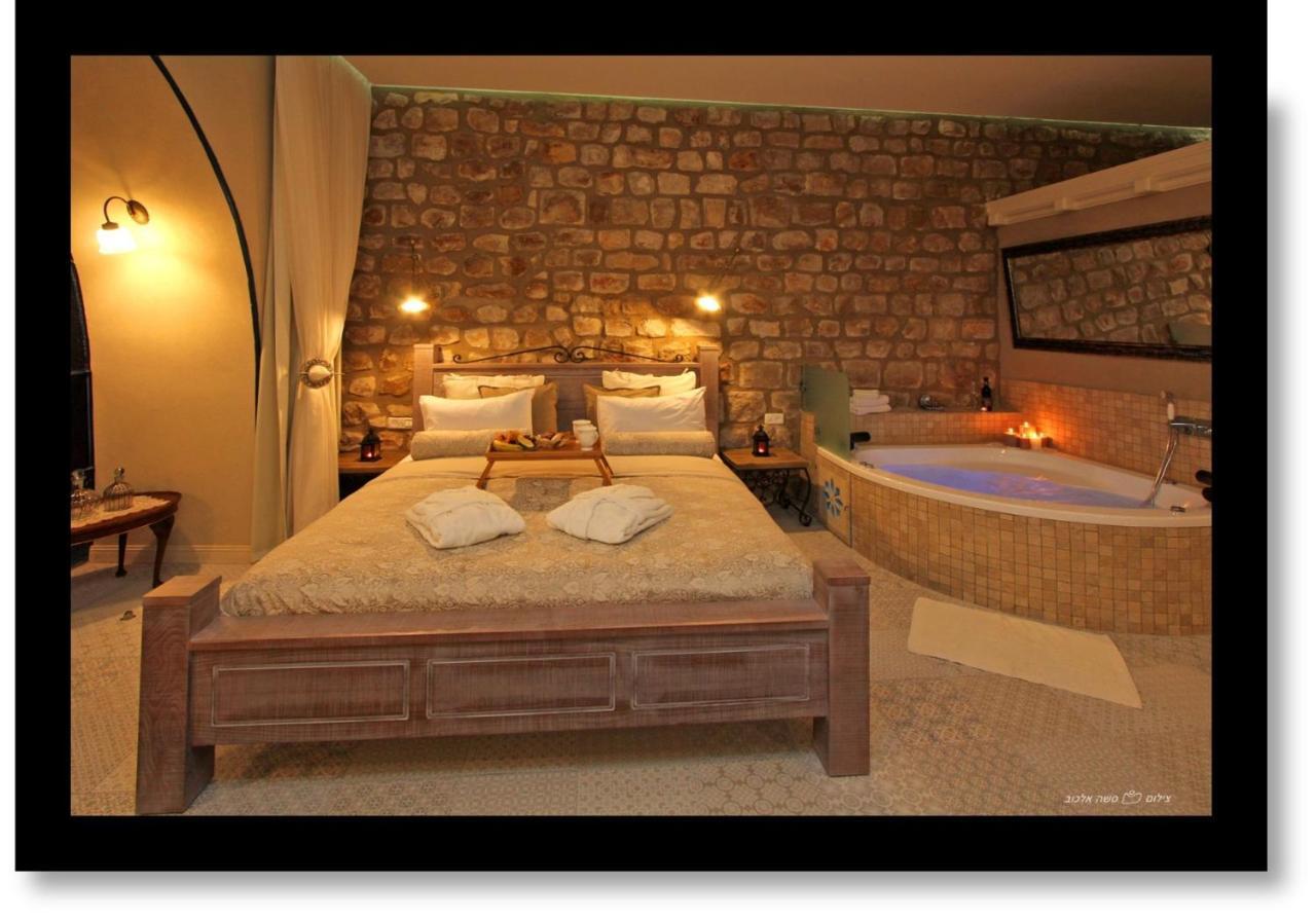 Beit Ha'Omanim Hotel Сафед Екстериор снимка