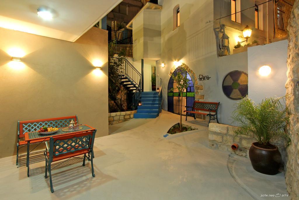 Beit Ha'Omanim Hotel Сафед Екстериор снимка